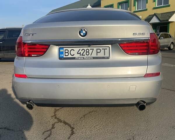 Серый БМВ 5 Серия ГТ, объемом двигателя 2.98 л и пробегом 205 тыс. км за 12000 $, фото 9 на Automoto.ua