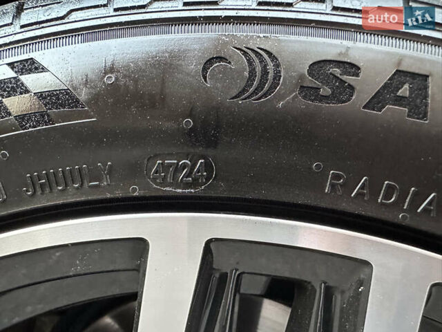 Серый БМВ 5 Серия ГТ, объемом двигателя 3 л и пробегом 222 тыс. км за 15000 $, фото 18 на Automoto.ua