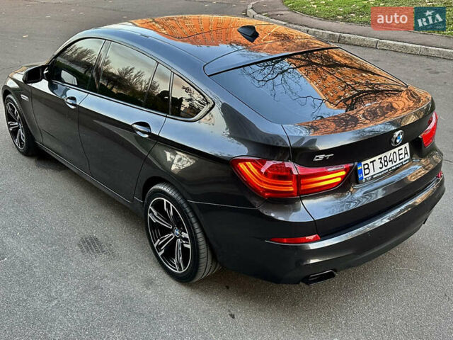 Серый БМВ 5 Серия ГТ, объемом двигателя 3 л и пробегом 222 тыс. км за 15000 $, фото 1 на Automoto.ua