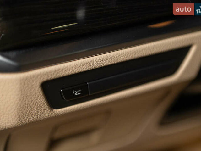 Серый БМВ 5 Серия ГТ, объемом двигателя 2.99 л и пробегом 196 тыс. км за 22900 $, фото 24 на Automoto.ua