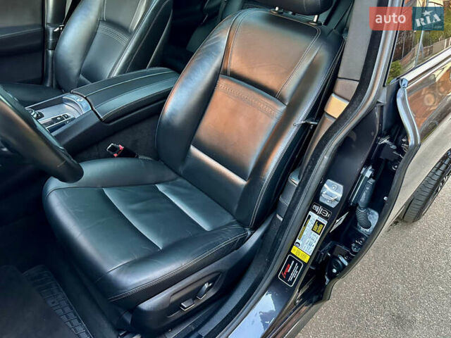 Серый БМВ 5 Серия ГТ, объемом двигателя 3 л и пробегом 222 тыс. км за 15000 $, фото 24 на Automoto.ua