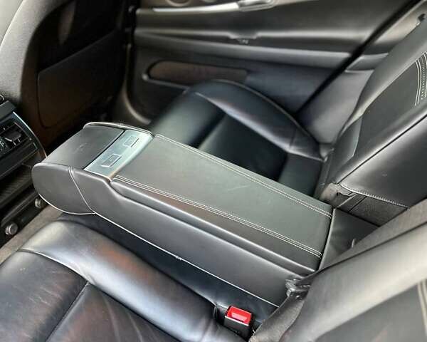 БМВ 5 Серия ГТ 2014 в Одессе на Automoto.ua Серый БМВ 5 Серия ГТ, объемом двигателя 2.98 л и пробегом 222 тыс. км за 13999 $, фото 23 на Automoto.ua