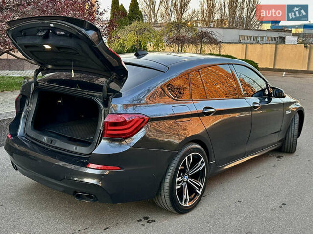 Серый БМВ 5 Серия ГТ, объемом двигателя 3 л и пробегом 222 тыс. км за 15000 $, фото 16 на Automoto.ua