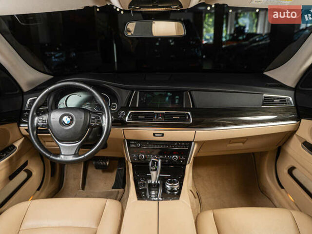 Серый БМВ 5 Серия ГТ, объемом двигателя 2.99 л и пробегом 196 тыс. км за 22900 $, фото 9 на Automoto.ua