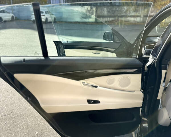 Сірий БМВ 5 Серія ГТ, об'ємом двигуна 0 л та пробігом 200 тис. км за 13998 $, фото 24 на Automoto.ua