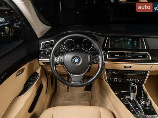 Серый БМВ 5 Серия ГТ, объемом двигателя 2.99 л и пробегом 196 тыс. км за 22900 $, фото 10 на Automoto.ua