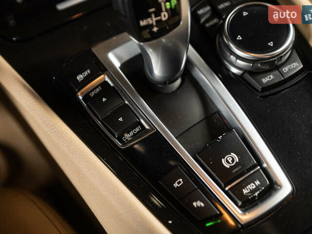 Серый БМВ 5 Серия ГТ, объемом двигателя 2.99 л и пробегом 196 тыс. км за 22900 $, фото 17 на Automoto.ua