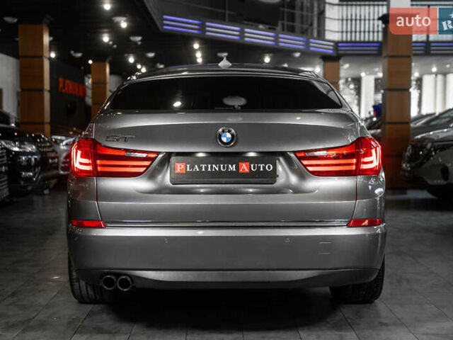 Серый БМВ 5 Серия ГТ, объемом двигателя 2.99 л и пробегом 196 тыс. км за 22900 $, фото 3 на Automoto.ua