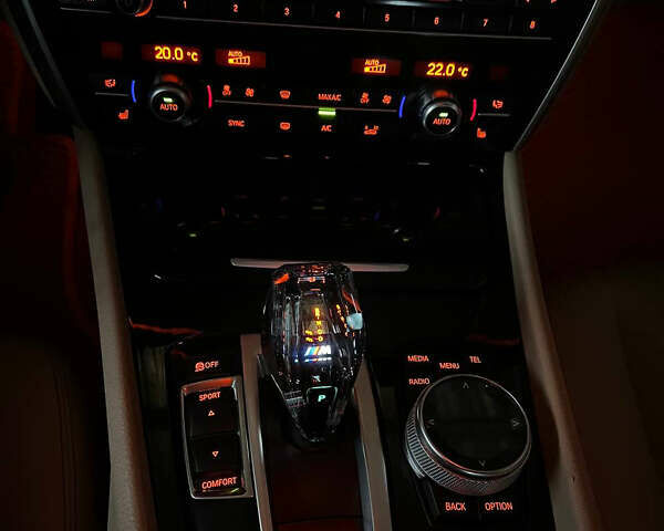 Серый БМВ 5 Серия ГТ, объемом двигателя 2.98 л и пробегом 170 тыс. км за 19999 $, фото 3 на Automoto.ua