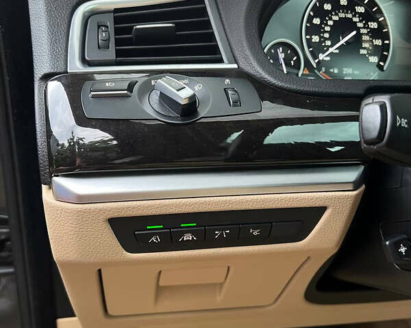 Серый БМВ 5 Серия ГТ, объемом двигателя 2.98 л и пробегом 170 тыс. км за 19999 $, фото 24 на Automoto.ua