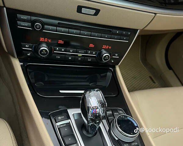 Серый БМВ 5 Серия ГТ, объемом двигателя 2.98 л и пробегом 170 тыс. км за 19999 $, фото 65 на Automoto.ua