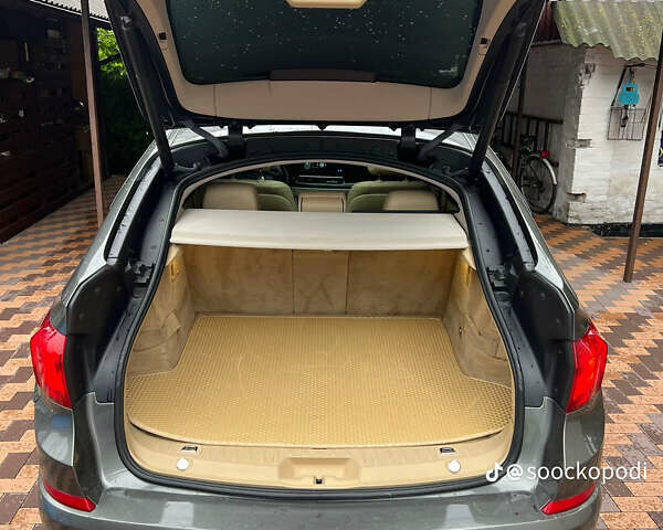 Серый БМВ 5 Серия ГТ, объемом двигателя 2.98 л и пробегом 170 тыс. км за 19999 $, фото 63 на Automoto.ua