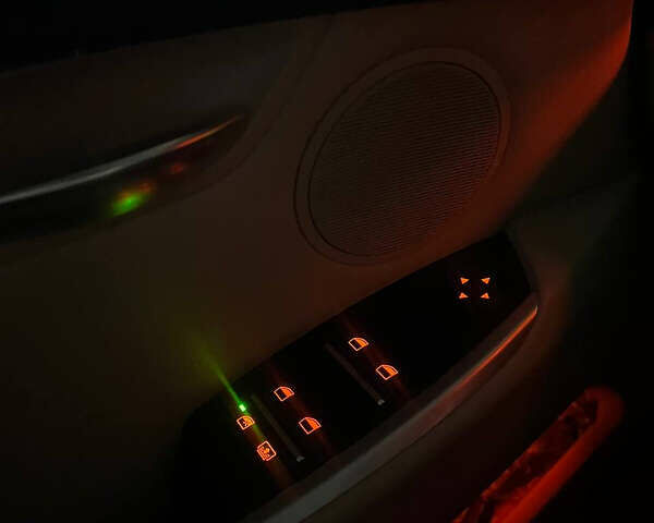 Серый БМВ 5 Серия ГТ, объемом двигателя 2.98 л и пробегом 170 тыс. км за 19999 $, фото 8 на Automoto.ua