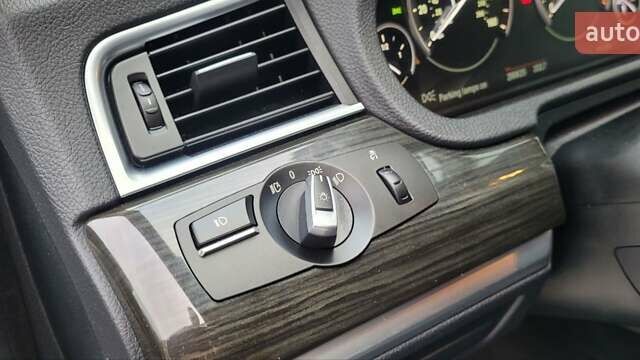 Серый БМВ 5 Серия ГТ, объемом двигателя 2.98 л и пробегом 200 тыс. км за 16200 $, фото 4 на Automoto.ua