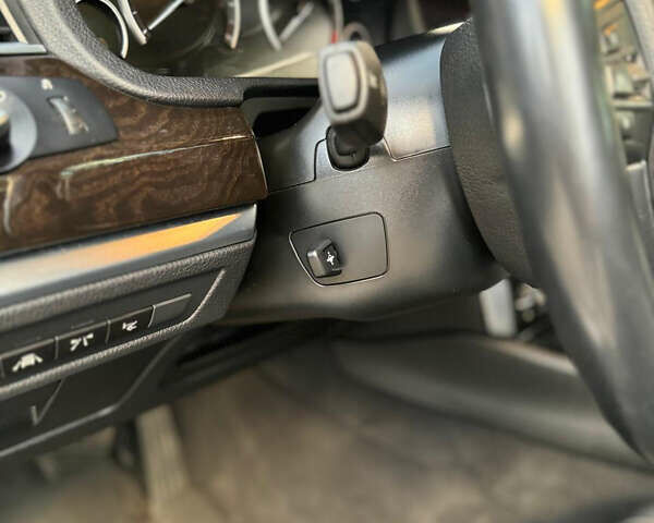 Серый БМВ 5 Серия ГТ, объемом двигателя 3 л и пробегом 230 тыс. км за 19000 $, фото 10 на Automoto.ua