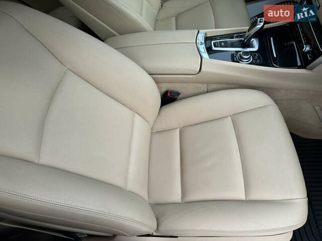 Синій БМВ 5 Серія ГТ, об'ємом двигуна 2 л та пробігом 57 тис. км за 23500 $, фото 37 на Automoto.ua