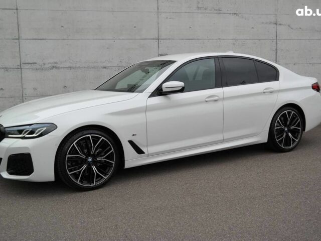 Белый БМВ 5 Серия, объемом двигателя 0 л и пробегом 2 тыс. км за 38999 $, фото 2 на Automoto.ua