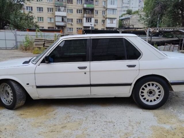 Белый БМВ 5 Серия, объемом двигателя 2.5 л и пробегом 1 тыс. км за 1200 $, фото 4 на Automoto.ua