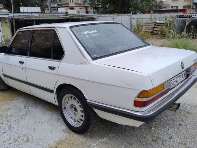 Белый БМВ 5 Серия, объемом двигателя 2.5 л и пробегом 1 тыс. км за 1200 $, фото 5 на Automoto.ua