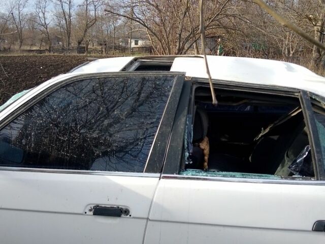 Белый БМВ 5 Серия, объемом двигателя 2 л и пробегом 2 тыс. км за 1000 $, фото 6 на Automoto.ua