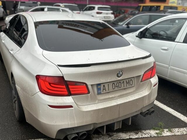 Белый БМВ 5 Серия, объемом двигателя 3 л и пробегом 275 тыс. км за 14500 $, фото 2 на Automoto.ua