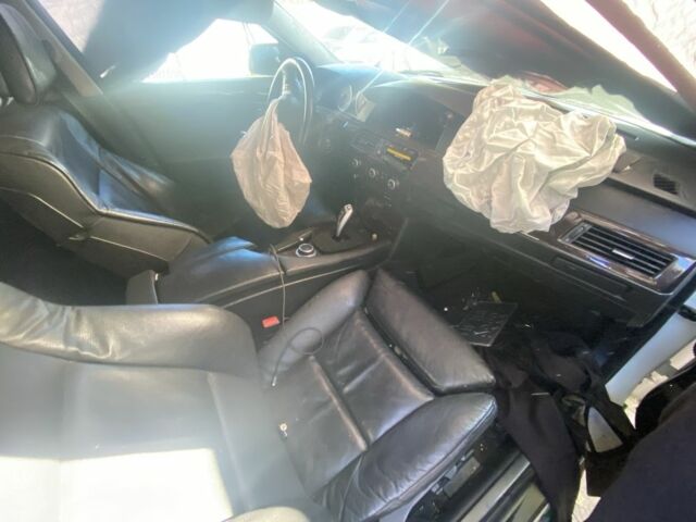 Белый БМВ 5 Серия, объемом двигателя 3 л и пробегом 220 тыс. км за 4000 $, фото 3 на Automoto.ua