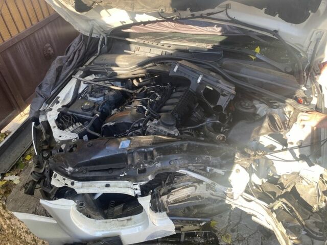 Белый БМВ 5 Серия, объемом двигателя 3 л и пробегом 220 тыс. км за 4000 $, фото 2 на Automoto.ua