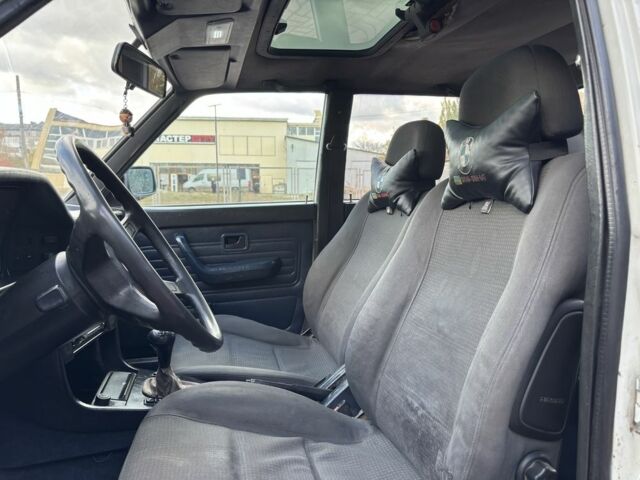 Белый БМВ 5 Серия, объемом двигателя 2.5 л и пробегом 350 тыс. км за 1300 $, фото 12 на Automoto.ua