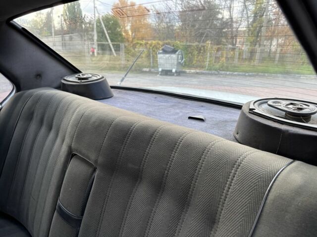 Белый БМВ 5 Серия, объемом двигателя 2.5 л и пробегом 350 тыс. км за 1300 $, фото 15 на Automoto.ua