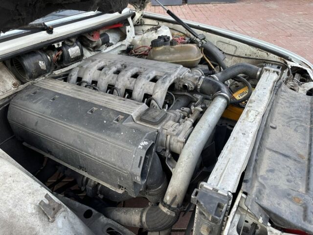 Белый БМВ 5 Серия, объемом двигателя 2.5 л и пробегом 350 тыс. км за 1300 $, фото 19 на Automoto.ua