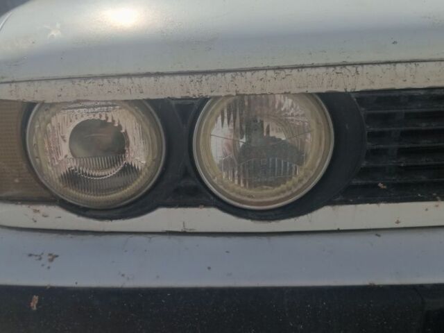 Белый БМВ 5 Серия, объемом двигателя 0 л и пробегом 400 тыс. км за 1535 $, фото 3 на Automoto.ua