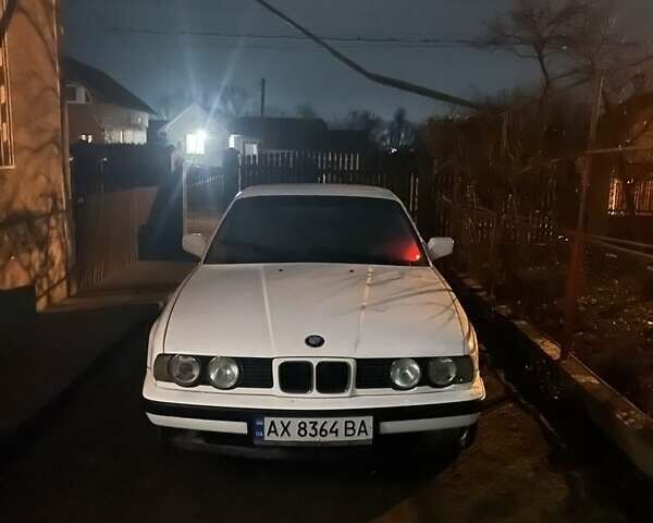 Белый БМВ 5 Серия, объемом двигателя 2 л и пробегом 560 тыс. км за 2200 $, фото 2 на Automoto.ua