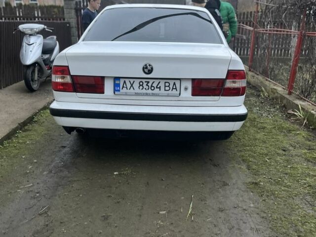 Белый БМВ 5 Серия, объемом двигателя 2 л и пробегом 560 тыс. км за 2200 $, фото 5 на Automoto.ua
