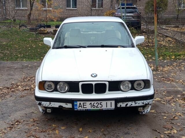 Белый БМВ 5 Серия, объемом двигателя 2.5 л и пробегом 589 тыс. км за 1903 $, фото 1 на Automoto.ua