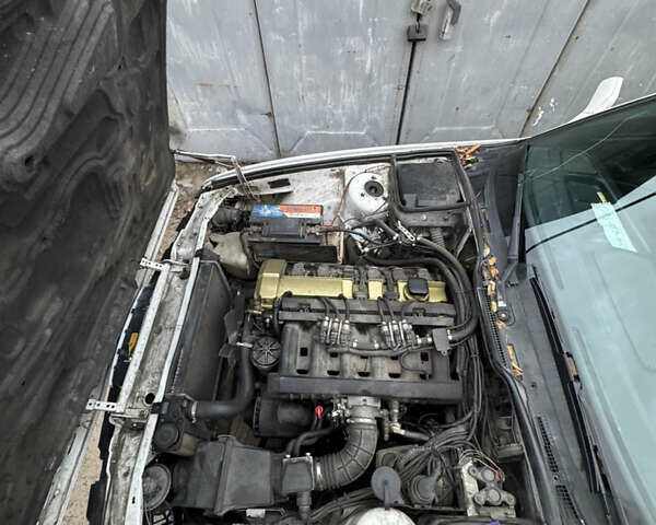 Белый БМВ 5 Серия, объемом двигателя 2 л и пробегом 370 тыс. км за 2500 $, фото 7 на Automoto.ua