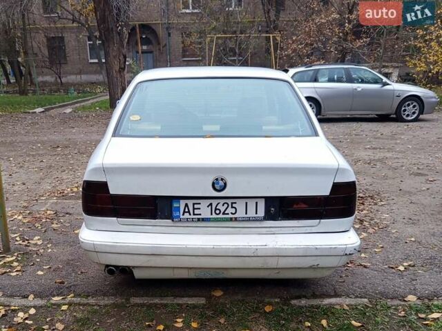 Белый БМВ 5 Серия, объемом двигателя 2.49 л и пробегом 589 тыс. км за 2000 $, фото 3 на Automoto.ua