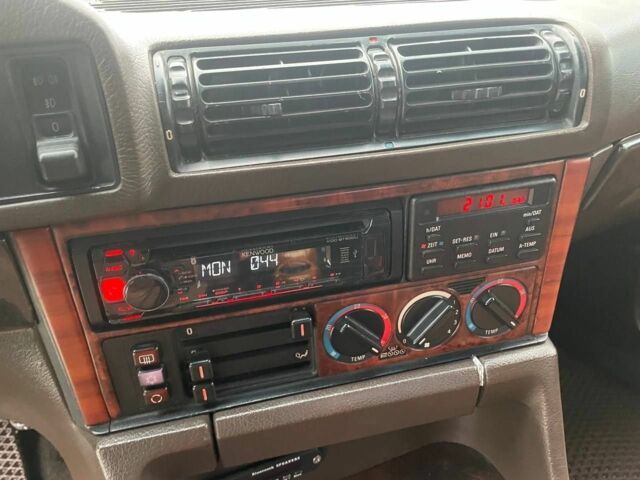 Білий БМВ 5 Серія, об'ємом двигуна 2 л та пробігом 270 тис. км за 3100 $, фото 7 на Automoto.ua