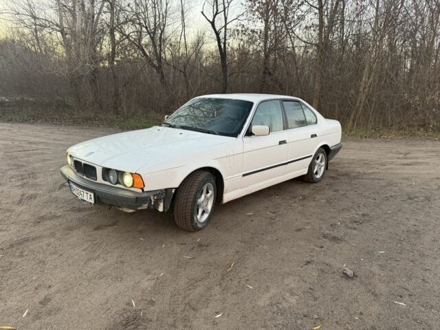 Белый БМВ 5 Серия, объемом двигателя 2 л и пробегом 300 тыс. км за 1950 $, фото 2 на Automoto.ua