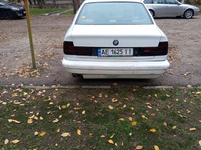 Белый БМВ 5 Серия, объемом двигателя 2.5 л и пробегом 589 тыс. км за 1903 $, фото 7 на Automoto.ua