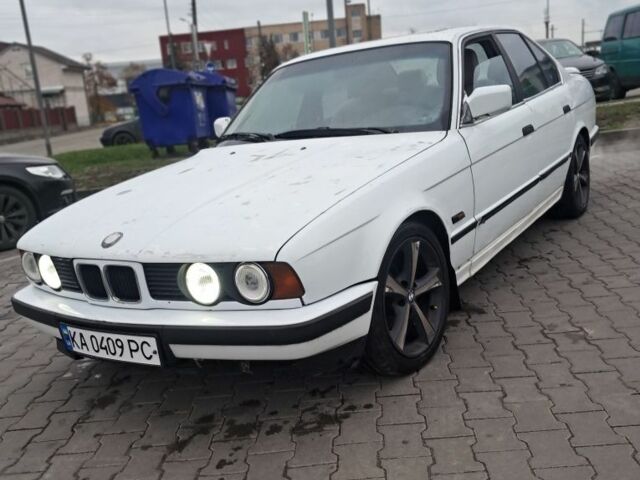 Білий БМВ 5 Серія, об'ємом двигуна 2.5 л та пробігом 350 тис. км за 2800 $, фото 3 на Automoto.ua