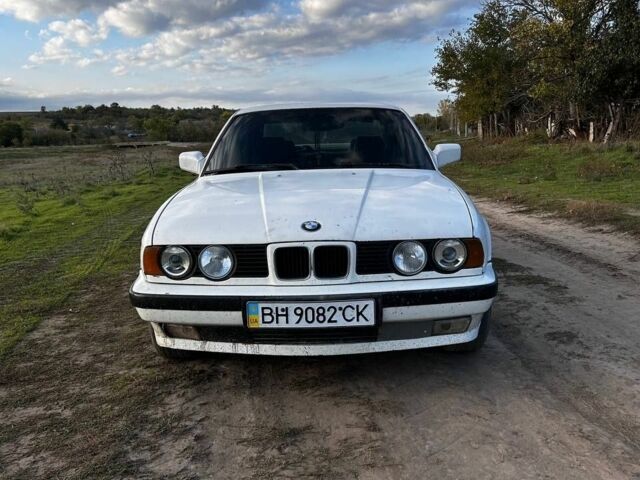 Белый БМВ 5 Серия, объемом двигателя 0 л и пробегом 100 тыс. км за 1500 $, фото 2 на Automoto.ua