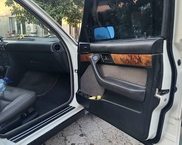 Белый БМВ 5 Серия, объемом двигателя 2.5 л и пробегом 500 тыс. км за 7500 $, фото 14 на Automoto.ua