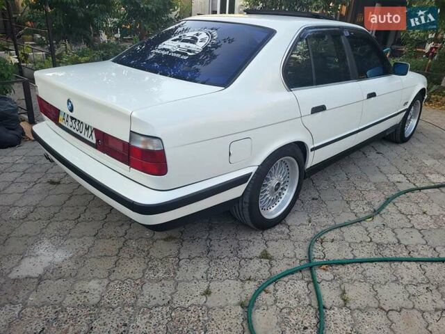 Белый БМВ 5 Серия, объемом двигателя 2.5 л и пробегом 500 тыс. км за 7500 $, фото 13 на Automoto.ua