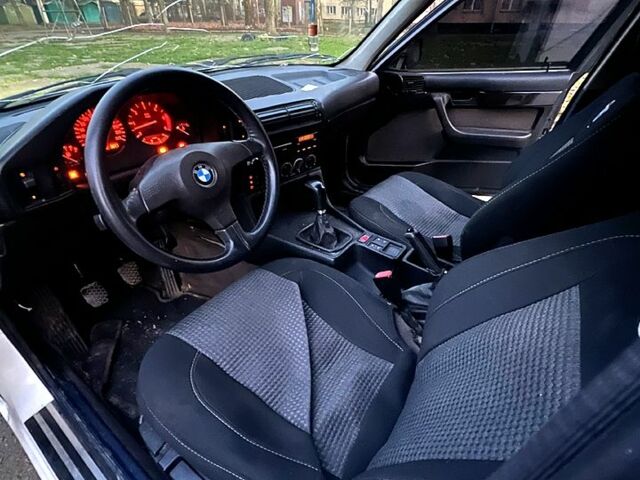 Белый БМВ 5 Серия, объемом двигателя 2 л и пробегом 0 тыс. км за 1500 $, фото 7 на Automoto.ua