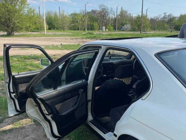 Белый БМВ 5 Серия, объемом двигателя 2 л и пробегом 450 тыс. км за 2500 $, фото 8 на Automoto.ua