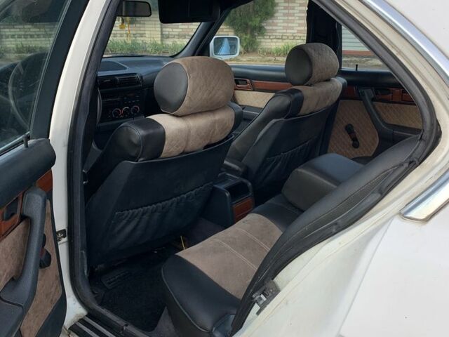 Белый БМВ 5 Серия, объемом двигателя 2 л и пробегом 222 тыс. км за 2099 $, фото 7 на Automoto.ua