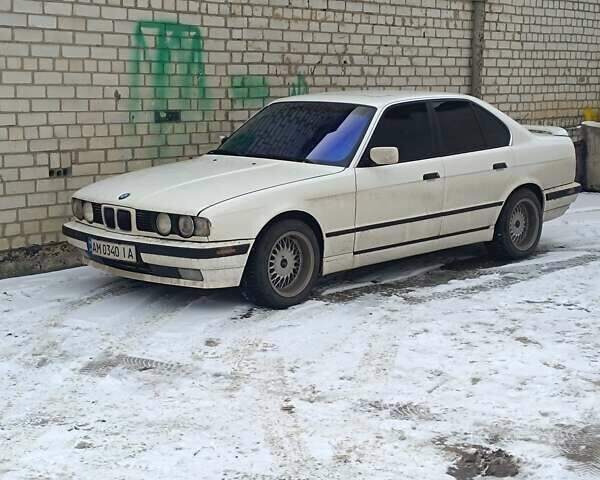 Белый БМВ 5 Серия, объемом двигателя 2.5 л и пробегом 458 тыс. км за 7000 $, фото 21 на Automoto.ua