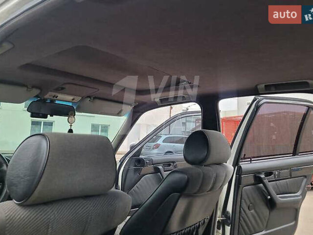 Белый БМВ 5 Серия, объемом двигателя 2.5 л и пробегом 458 тыс. км за 7000 $, фото 13 на Automoto.ua