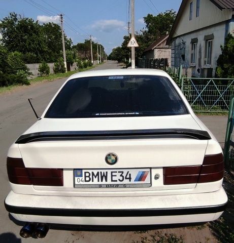 Белый БМВ 5 Серия, объемом двигателя 0 л и пробегом 481 тыс. км за 2100 $, фото 5 на Automoto.ua