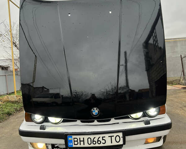 Білий БМВ 5 Серія, об'ємом двигуна 2.8 л та пробігом 200 тис. км за 2400 $, фото 1 на Automoto.ua